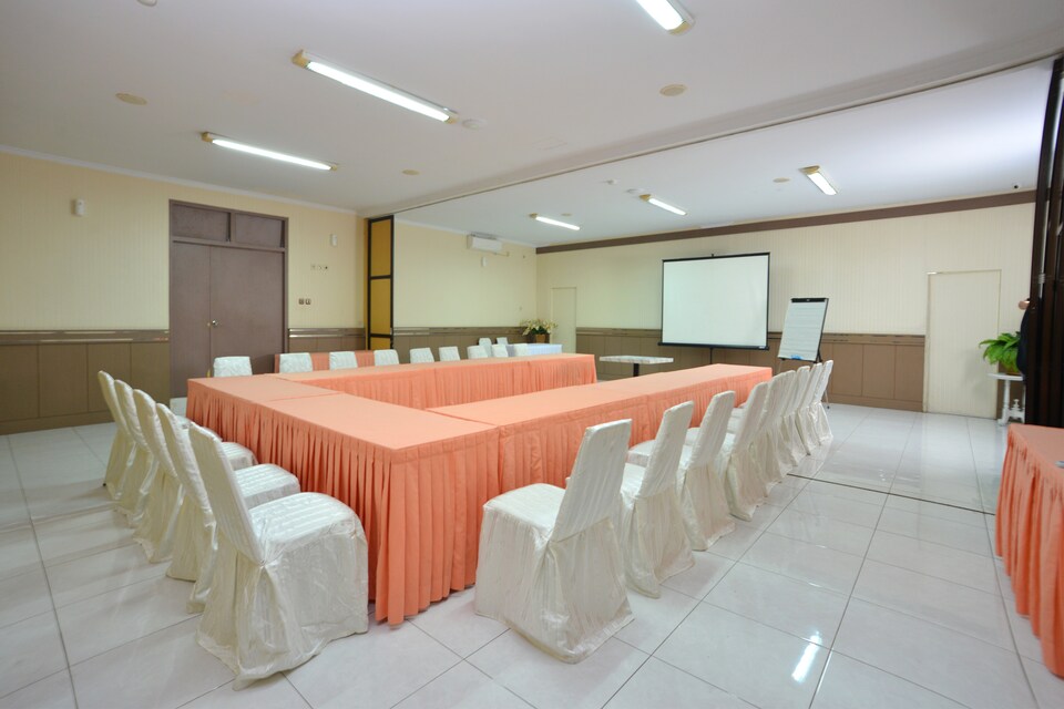 Capital O 606 Hotel Bhinneka, Yogyakarta Ring 1, Yogyakarta