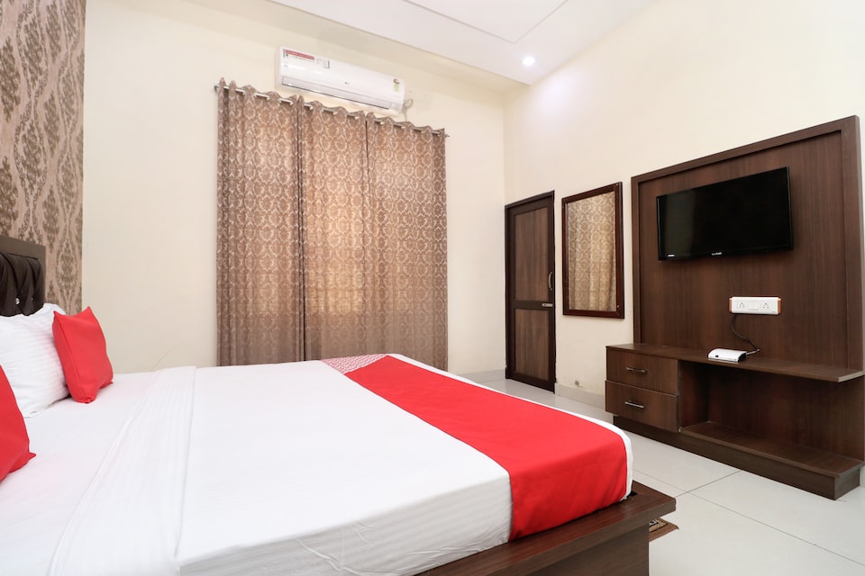 OYO 31026 Samrat Regency, Kapurthala, Kapurthala