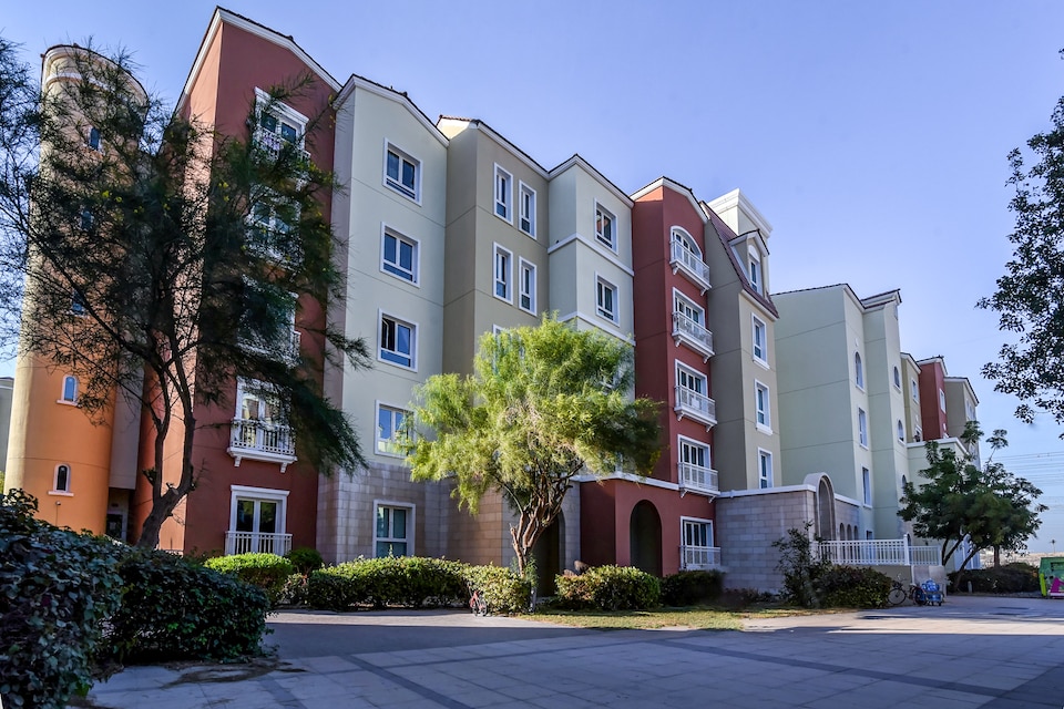 Oyo Home 163 1 BHK Discovery Gardens City View, Discovery Garden Dubai, Dubai