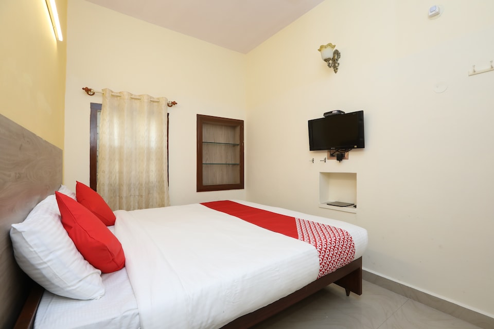 OYO 32997 Hotel Kaveri Bed & Breakfast, Mysore City Center-II, Mysore