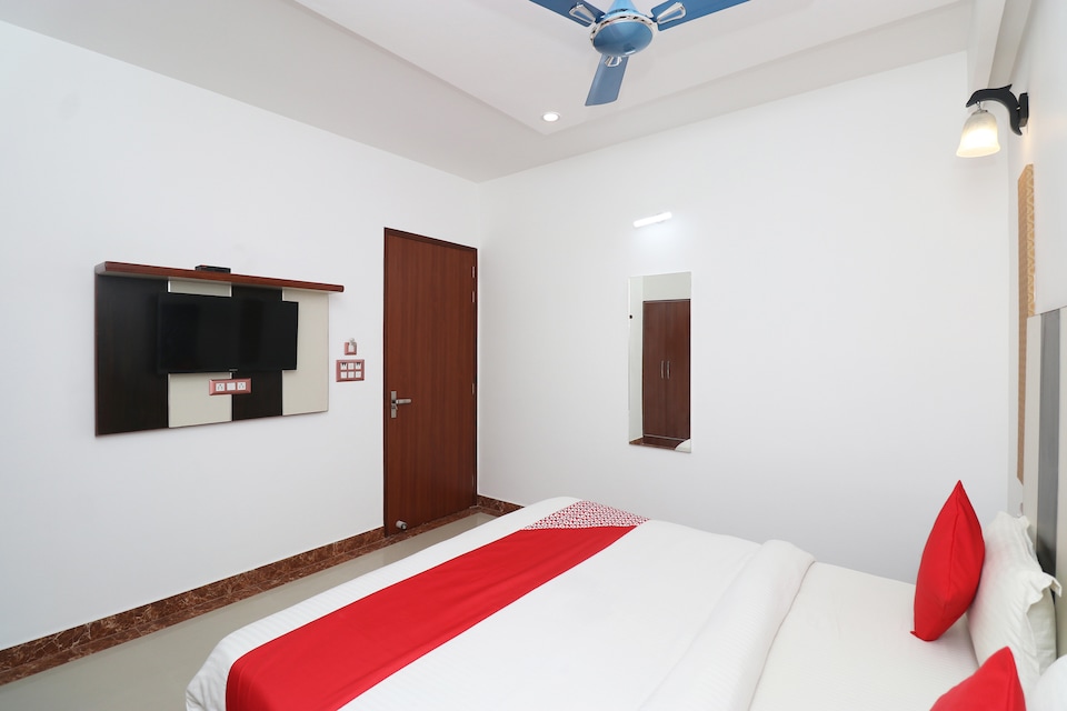 OYO 33000 Ocean Palace, City Centre, Gwalior