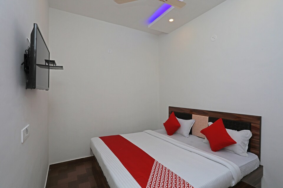 OYO 33001 Hotel Ab Residency, Rohtak, Rohtak
