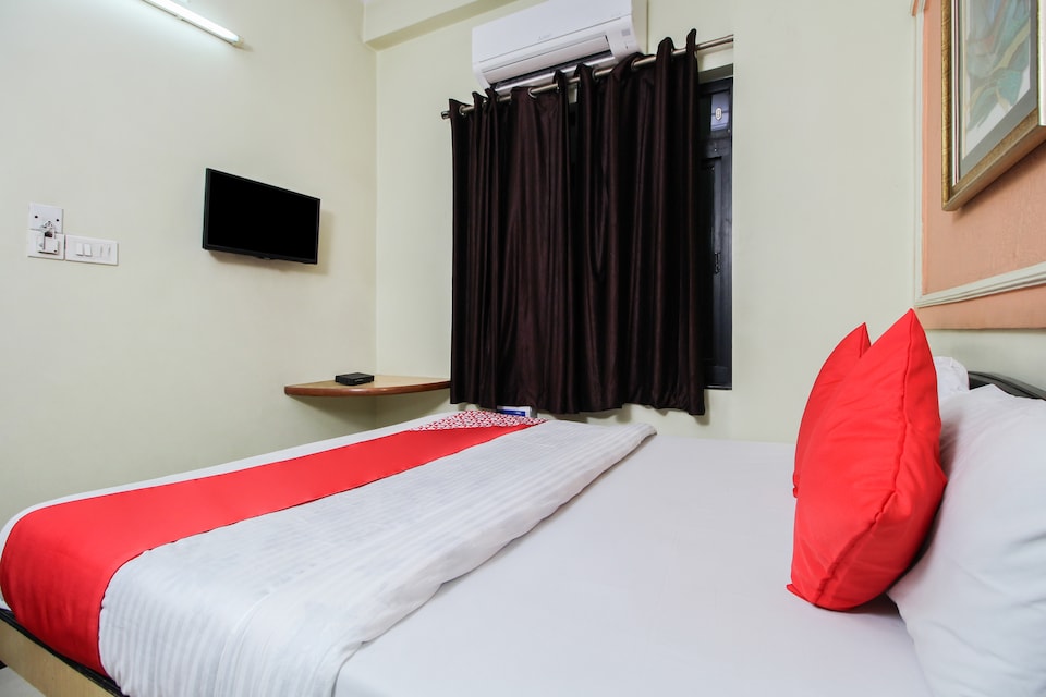 OYO 33004 HOTEL CANDY PALACE, Sindhi Camp, Jaipur