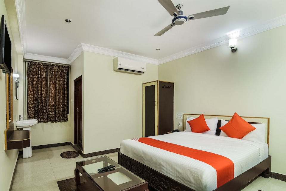 OYO 33010 Hotel Mmr Towers, Chittoor city, Chittoor