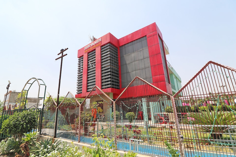 OYO 33011 Hotel Suryansh, MG Road Agra, Agra
