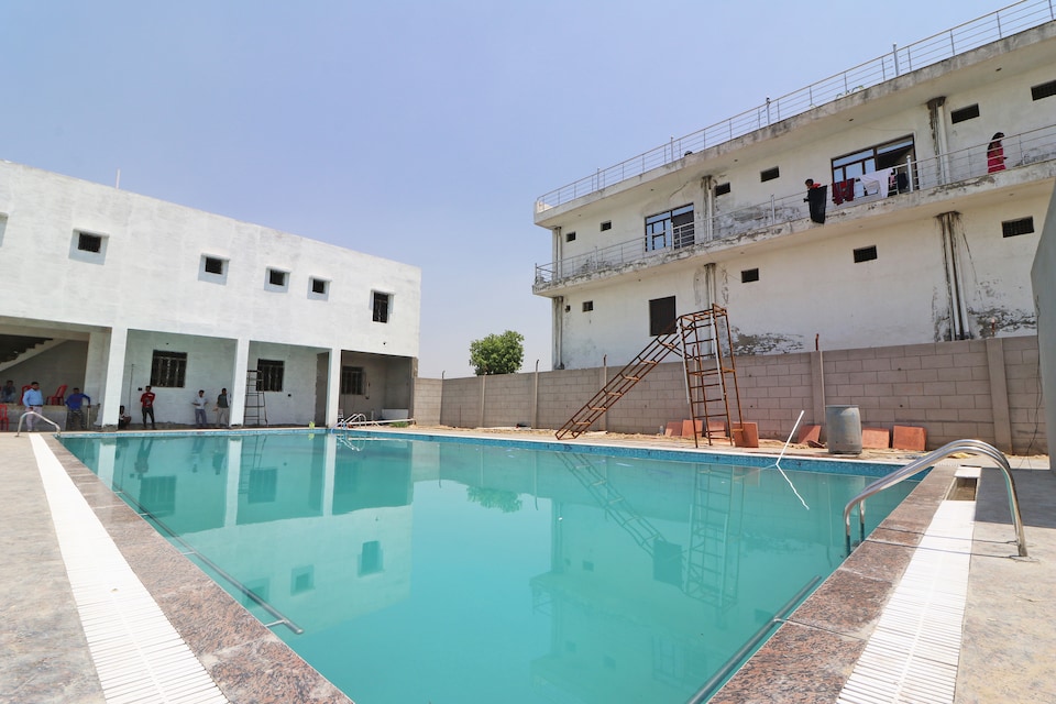 OYO 33011 Hotel Suryansh, MG Road Agra, Agra
