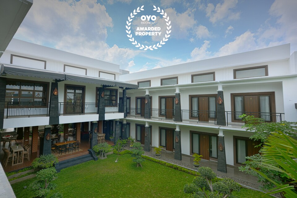 OYO 611 The Edwin Syariah, Godean, Yogyakarta