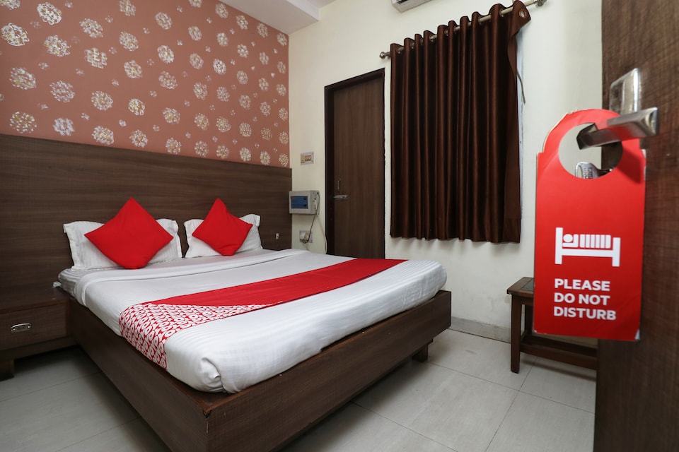 OYO 33350 Hotel Umang, Charbagh Lucknow, Lucknow