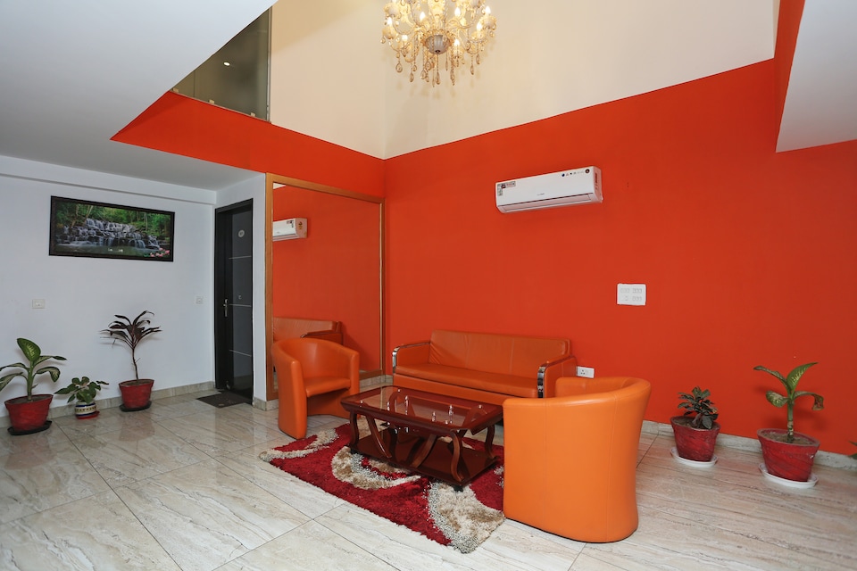 OYO 33355 327, Medanta, Gurgaon