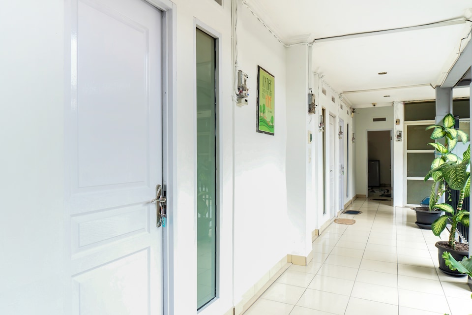 Super OYO 617 Sukaraja Residence Syariah, Pasteur, Bandung