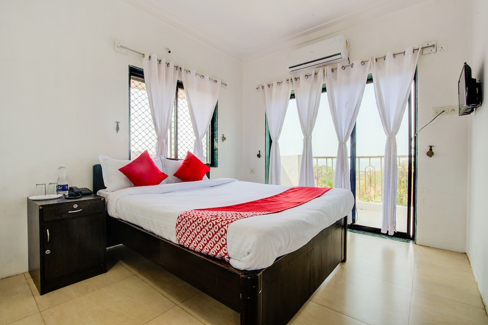 OYO 33364 Golden Wave, Alibag- Kashid- murud, Alibag
