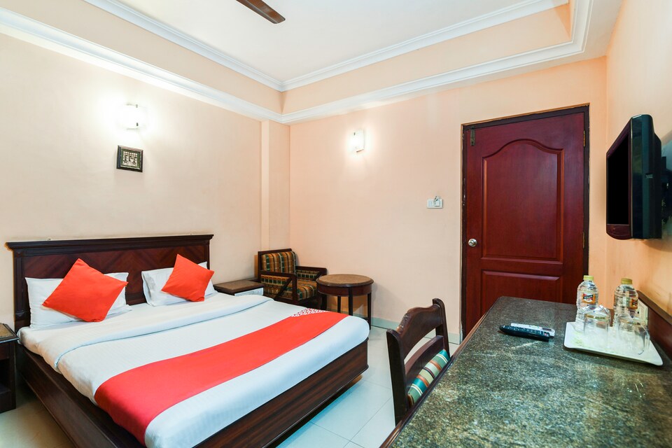 OYO 33367 Hotel Saroj Krishna, Chittoor city, Chittoor