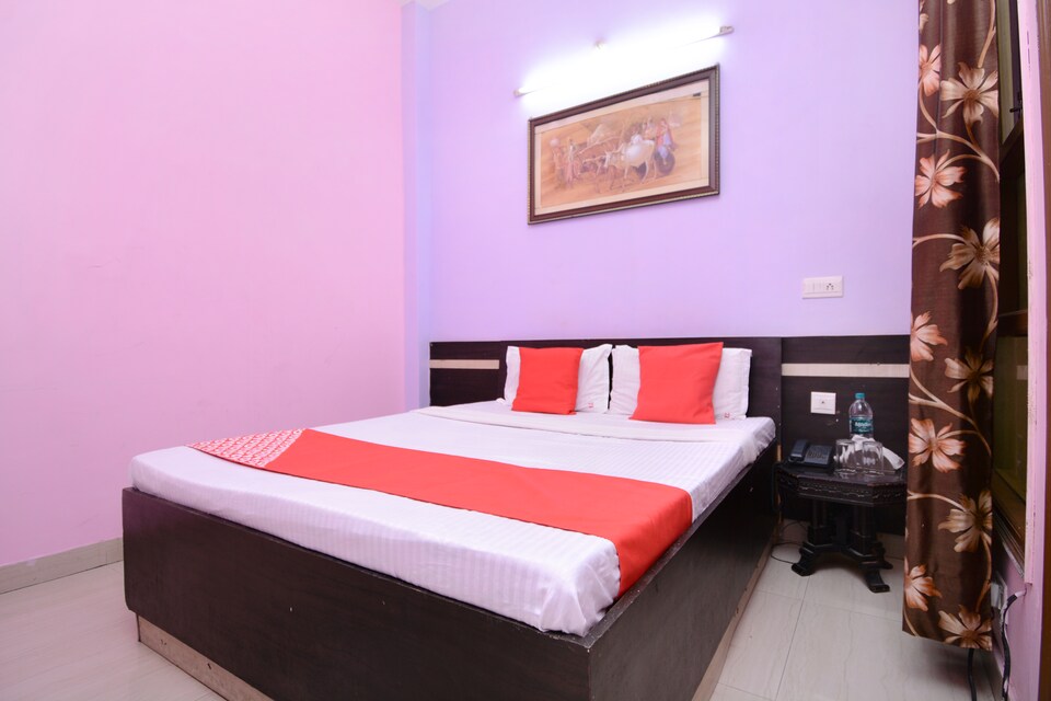 OYO 33374 Hotel KC, Mall Road Bathinda, Bathinda