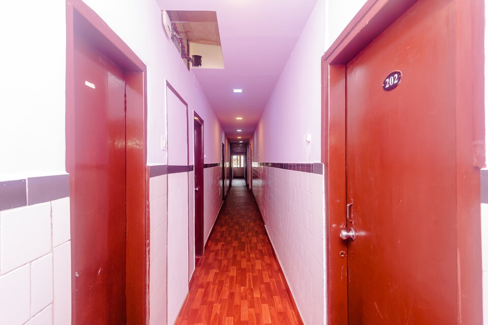 OYO 33378 Kishish Kunj, Mumbai Bandra-Khar-Santacruz, Mumbai