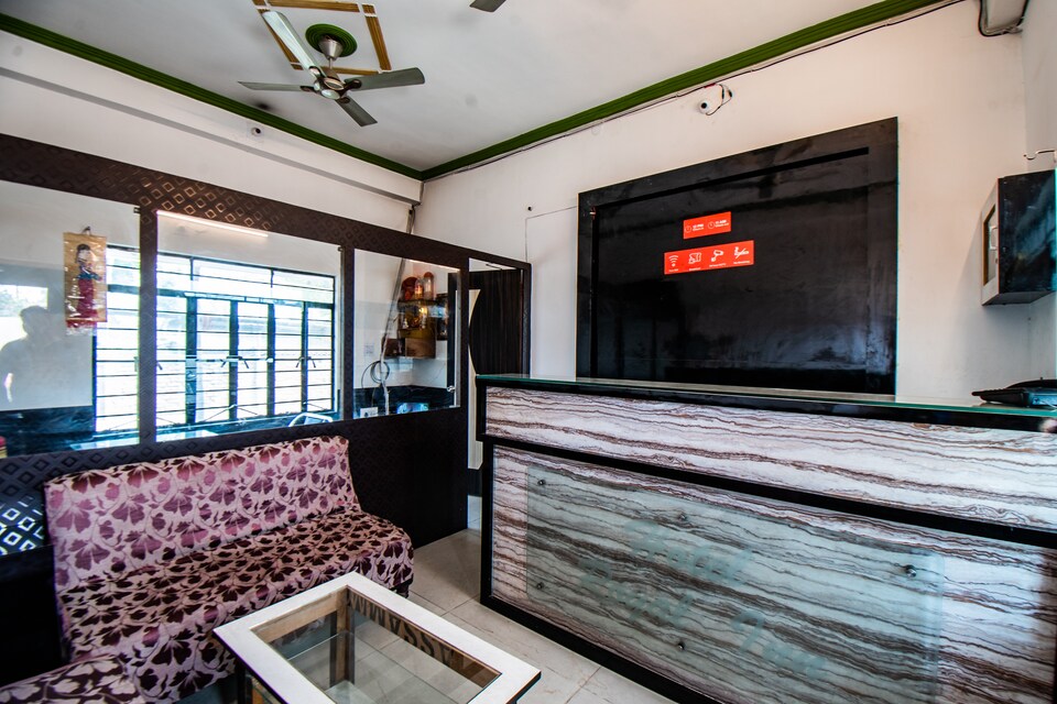 OYO 33381 Hotel Blue Star, Railway station Hajipur, Hajipur