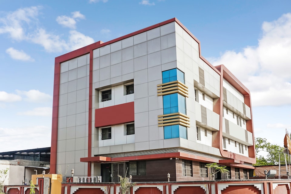 OYO 33396 Hotel Kartik, Waluj, Aurangabad