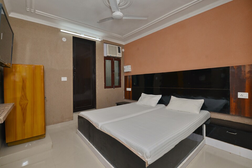 OYO LIFE GRG1324 सेक्टर 13, Old Gurgaon, गुड़गांव