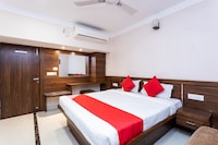 Hotel O Paras