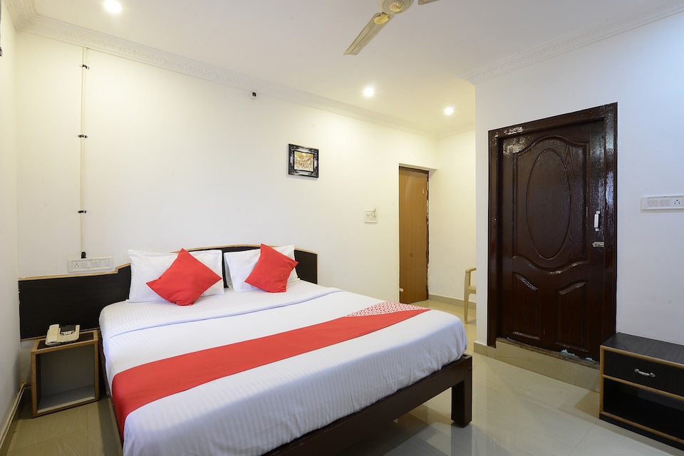OYO 33422 Sri Adarsha Homestay, Mysore Outer, Mysore