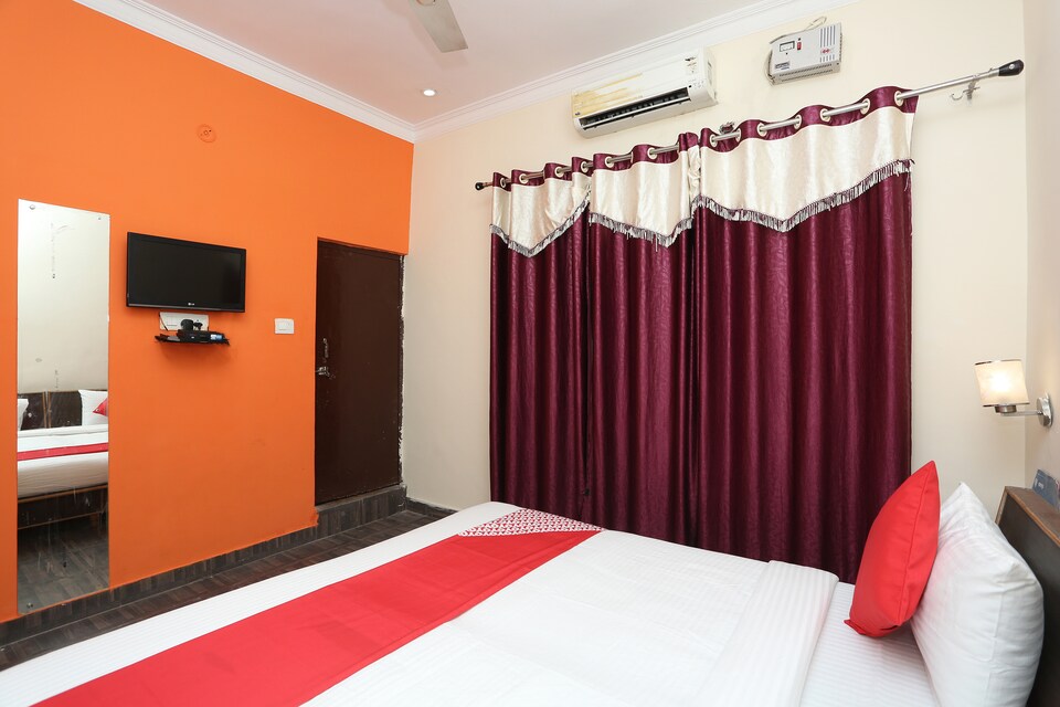 OYO 33442 Hotel Gaurav Plaza, Kotdwar, Kotdwar