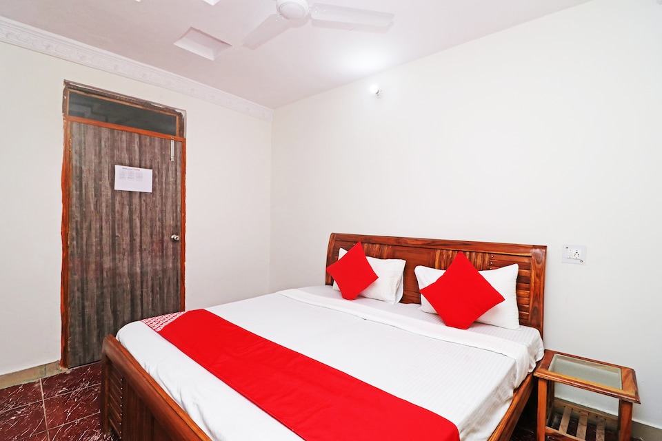 OYO 33443 Gateway Inn Hotel, Bahadurgarh, Bahadurgarh