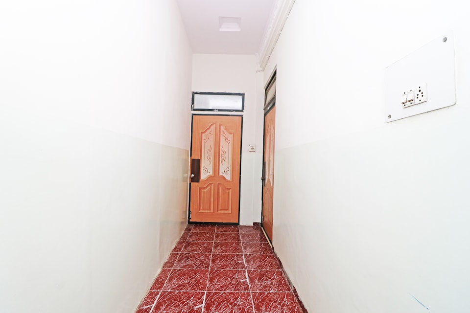 OYO 33443 Gateway Inn Hotel, Bahadurgarh, Bahadurgarh