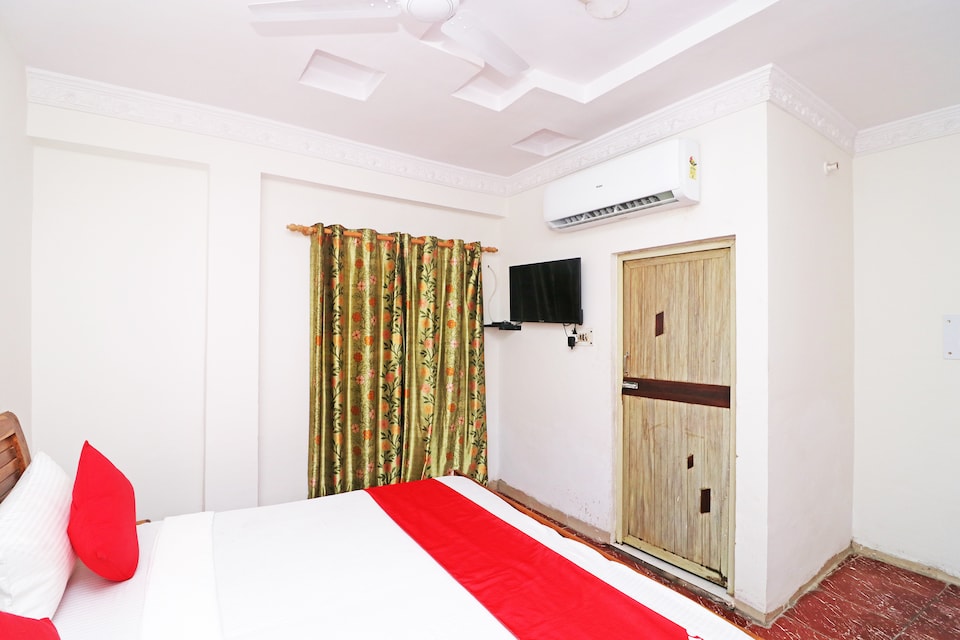 OYO 33443 Gateway Inn Hotel, Bahadurgarh, Bahadurgarh