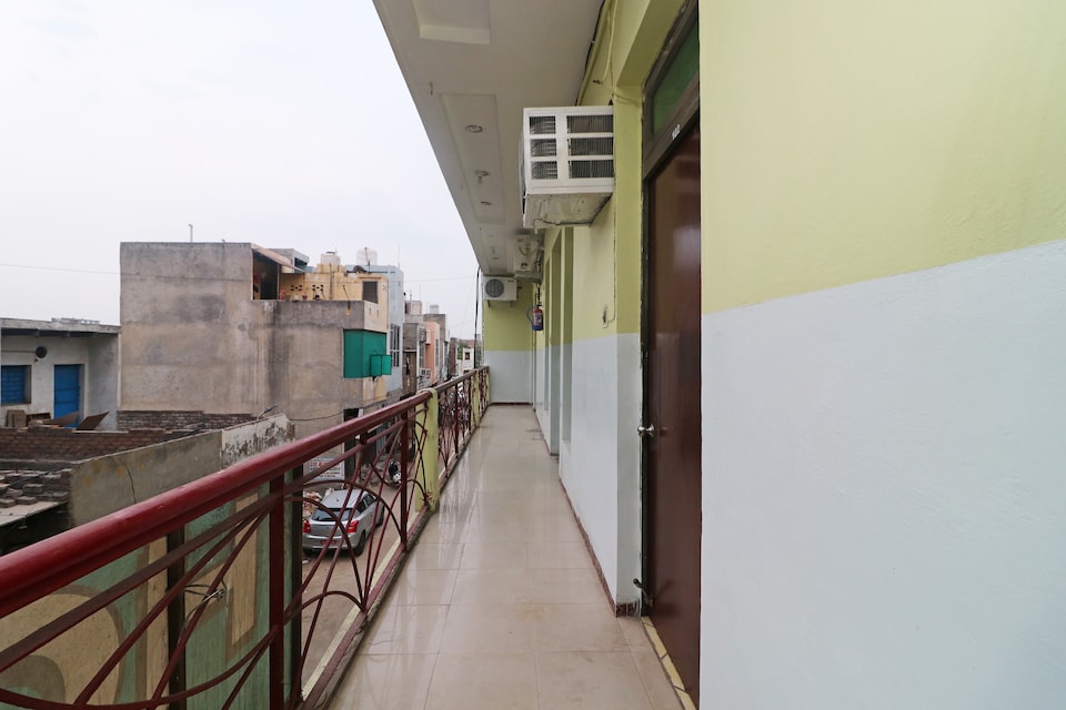 OYO 33443 Gateway Inn Hotel, Bahadurgarh, Bahadurgarh
