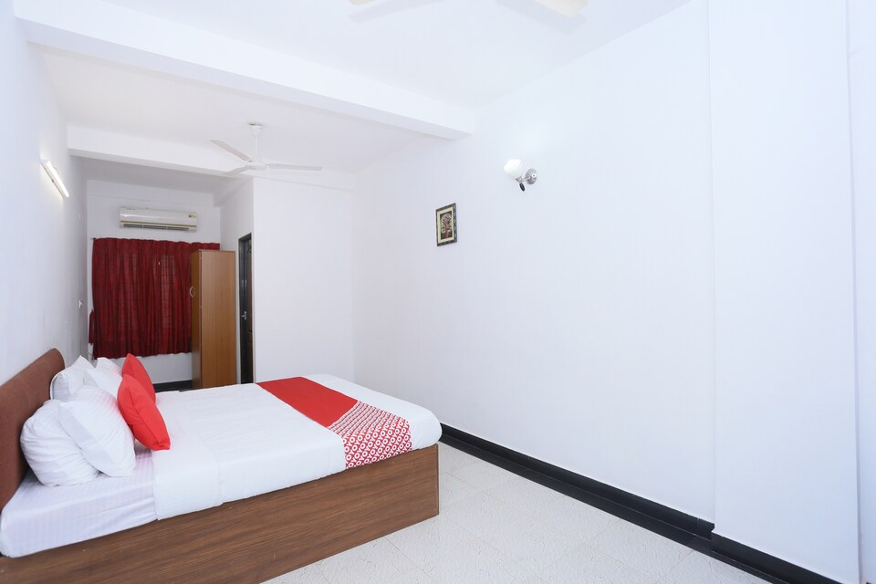 LIVE AS ERK010, Vazhakala Kochi, Kochi