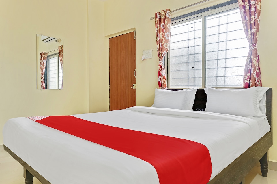 OYO 33462 Sai Lodge, Pimpri Pune, Pune