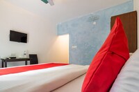 OYO Bay Luxe Near Anjuna Beach