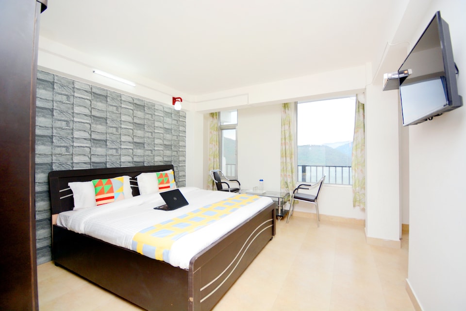 OYO Home 33491 Serene View Stuido  Stay  Nagaon, Solan, सोलन 