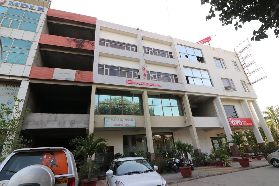 Capital O 33492 Gracious Inn Hotel, Old Gurgaon, Gurgaon