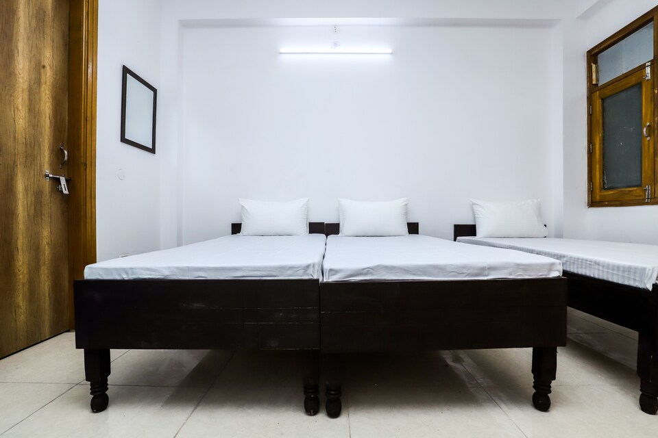 OYO LIFE NOD542 Nr Noida Sector 76 Metro, Noida City, Noida