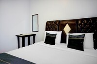 Collection O Banda Aceh near Masjid Raya Baiturrahman formerly Hotel Mulana