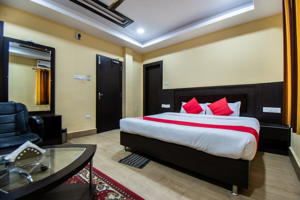 OYO 33503 Hotel Holiday international, Purnea, Purnea