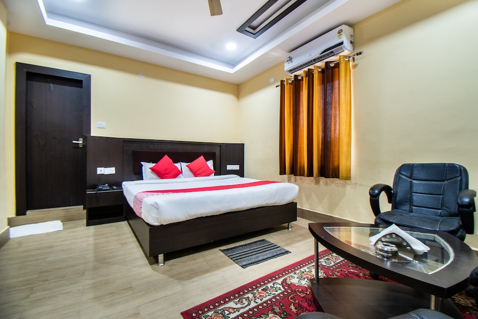 OYO 33503 Hotel Holiday international, Purnea, Purnea