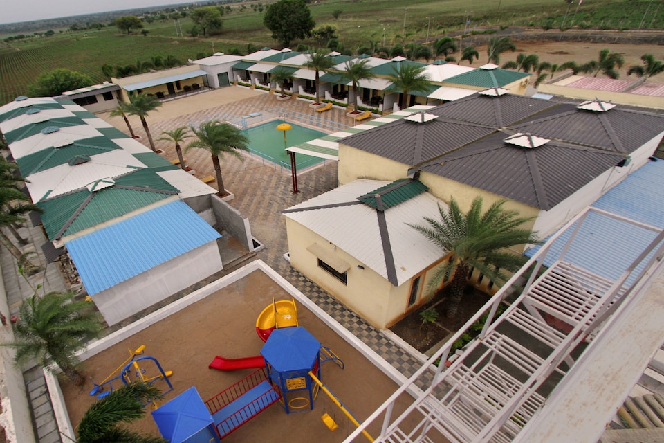 OYO 33505 Crystal Palms Highway Resort, Gulbarga, Gulbarga