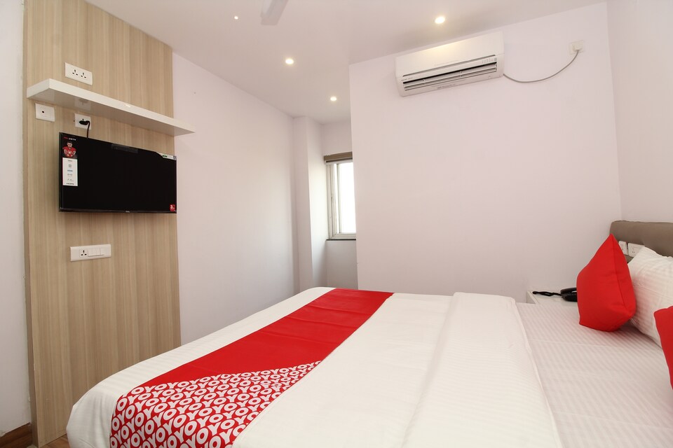 OYO 35362 My Place S R Nagar, Ameerpet, Hyderabad