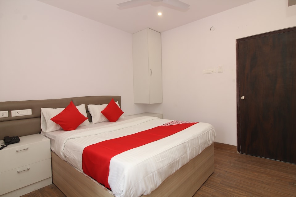 OYO 35362 My Place S R Nagar, Ameerpet, Hyderabad