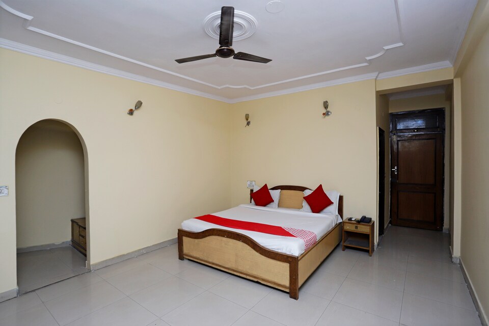 OYO 35366 Hotel Shiv Murti, Haridwar Junction, Haridwar