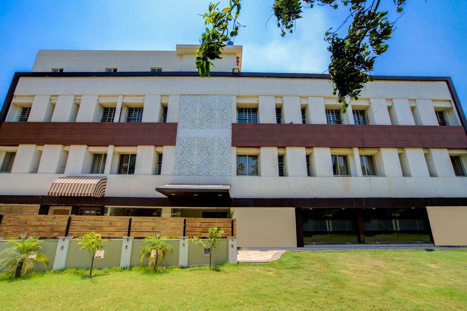 Capital O 35367 Hotel West Inn, Bus Stand Bokaro, Bokaro