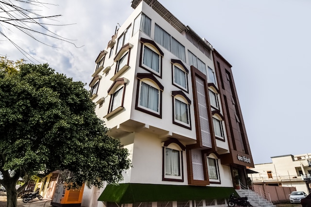 Hotel O Kanchan Residency