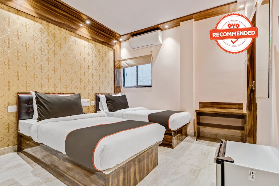 Live as KOL1669, Park Circus Kolkata, Kolkata