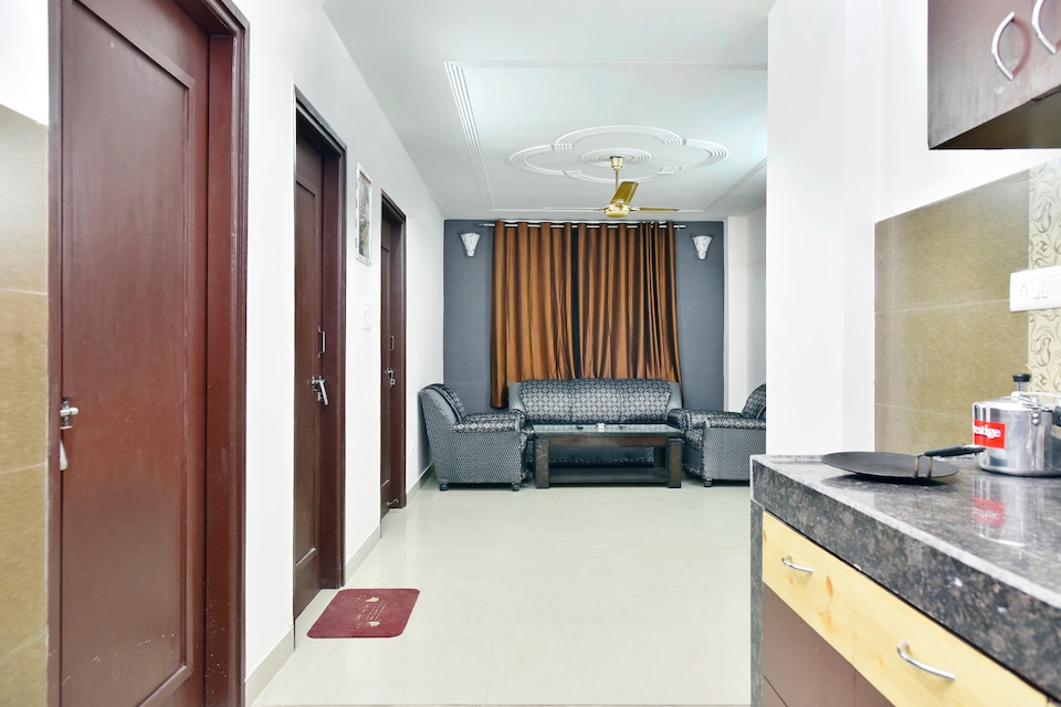 OYO Home 35402 Modern 2 BHK Apartment Solan, Solan, Solan