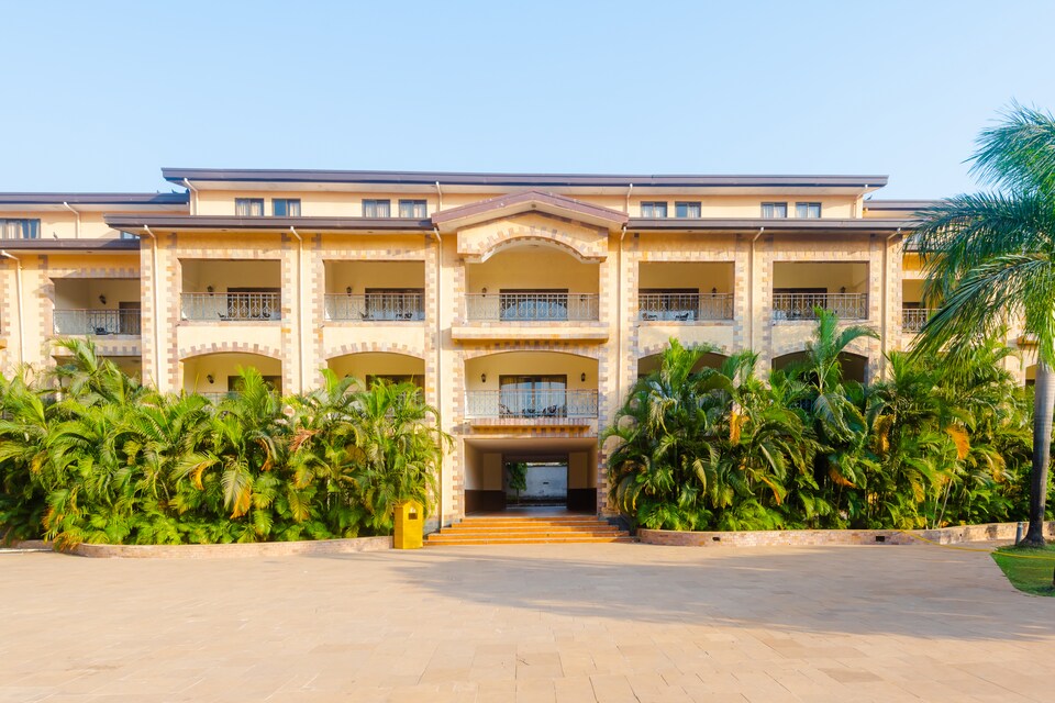 Capital O 35403 Discover Resorts, Karjat city, Karjat