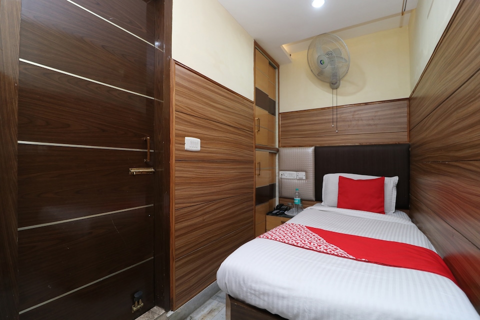 HOTEL O Vivek International Hotel, Sodal Mandir Jalandhar, Jalandhar