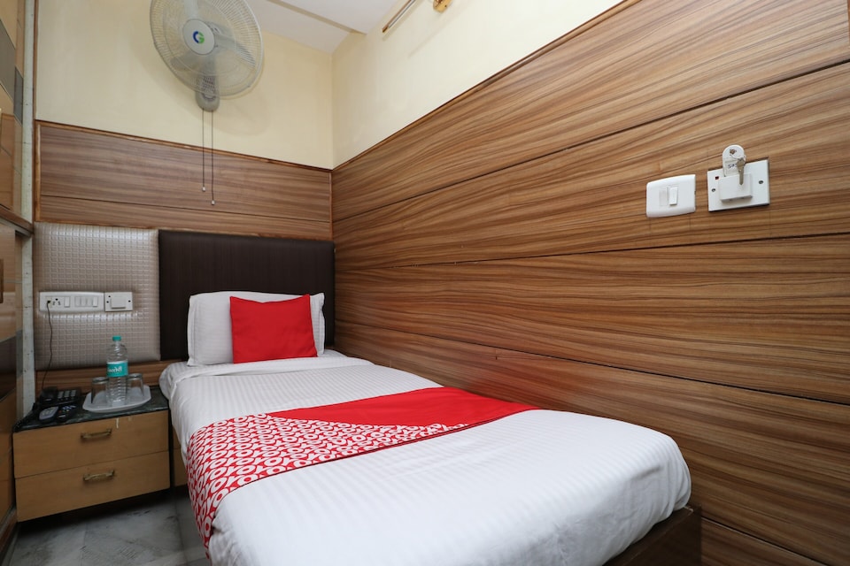 HOTEL O Vivek International Hotel, Sodal Mandir Jalandhar, Jalandhar