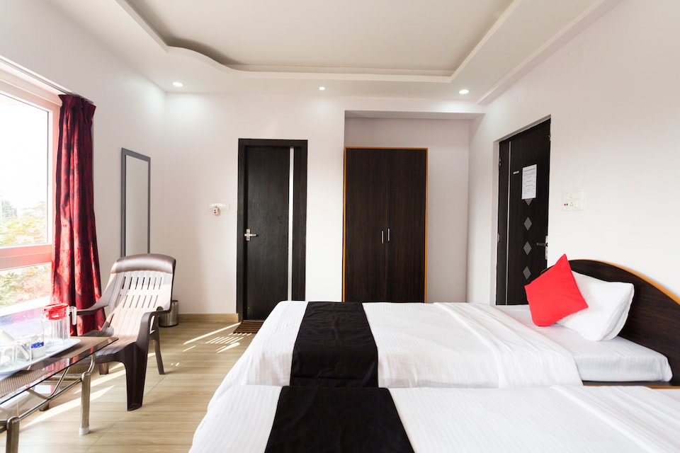 Capital O 35430 Hotel Dreamland, Rajarhat Kolkata, Kolkata