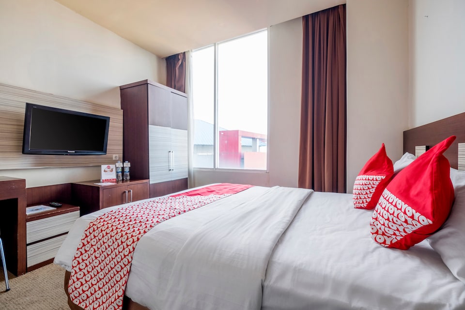 Townhouse Oak near Losari Beach formerly Lynt Hotel Makassar, Panakkukang, Makassar